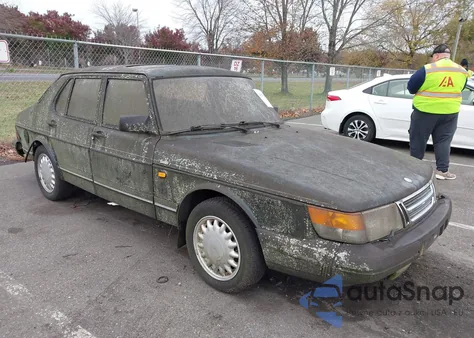 1992 Saab 900 S z USA, uszkodzony, nr VIN YS3AK45E8N2018020